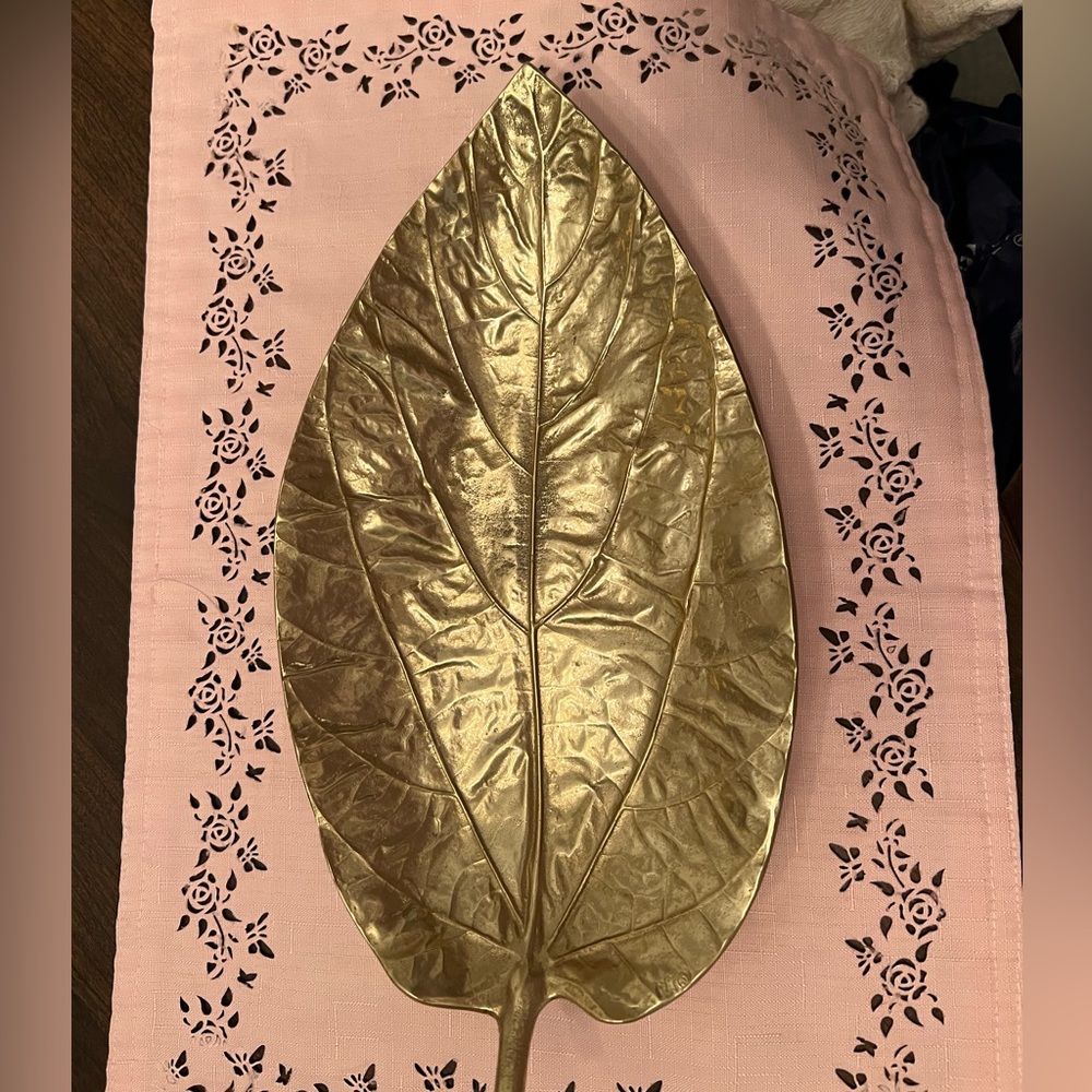 Vintage gold coconut leaf dish